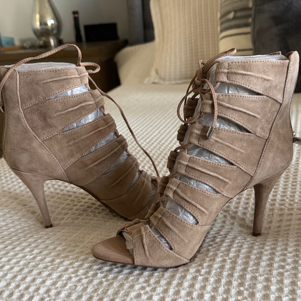 Jessica Simpson Tan Strappy Heels